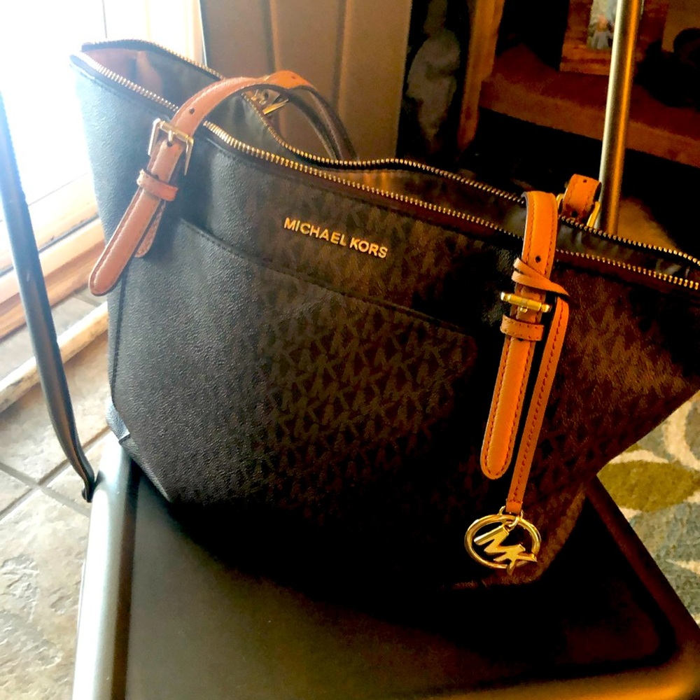 Michael Kors Jet Set Travelor